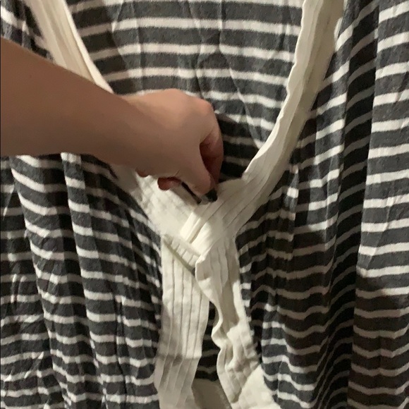 Grey striped sweater - Picture 4 of 4